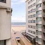Huswell - Warm & Cozy Lateral Seaview Apartment